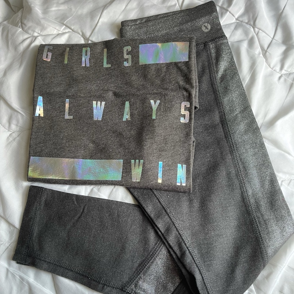 Girls Holographic And Grey Leggings Set